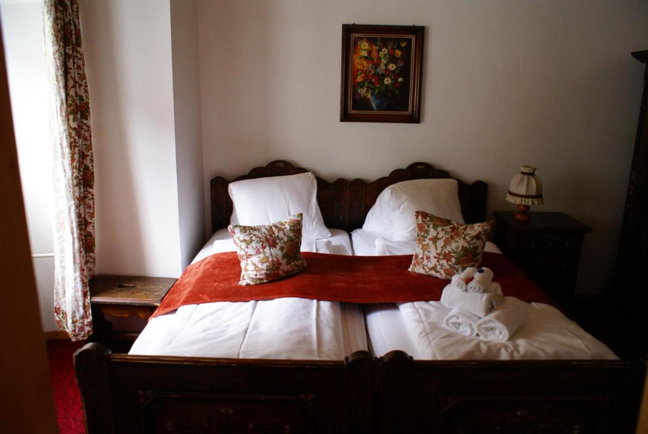 Historisches Hotel Piz Ela 贝尔京 外观 照片