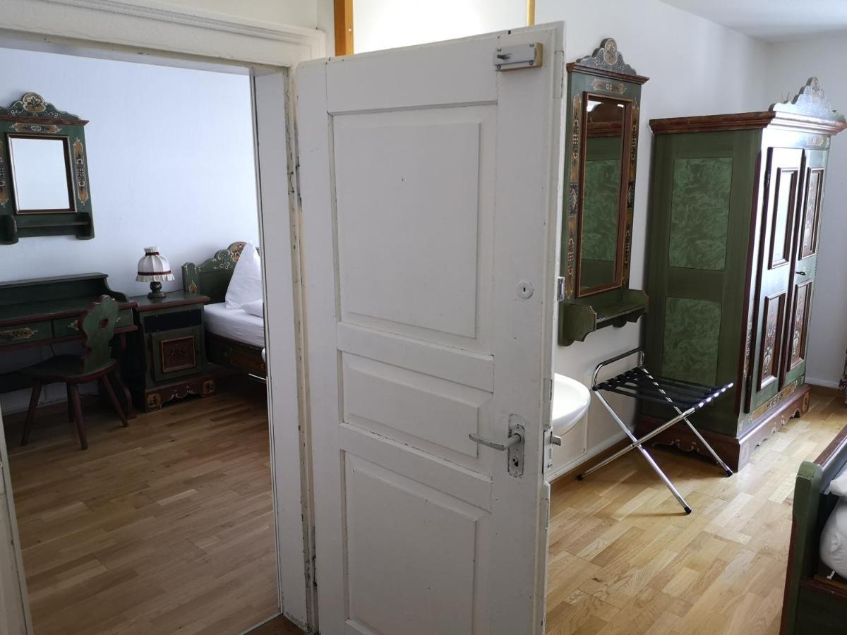 Historisches Hotel Piz Ela 贝尔京 外观 照片