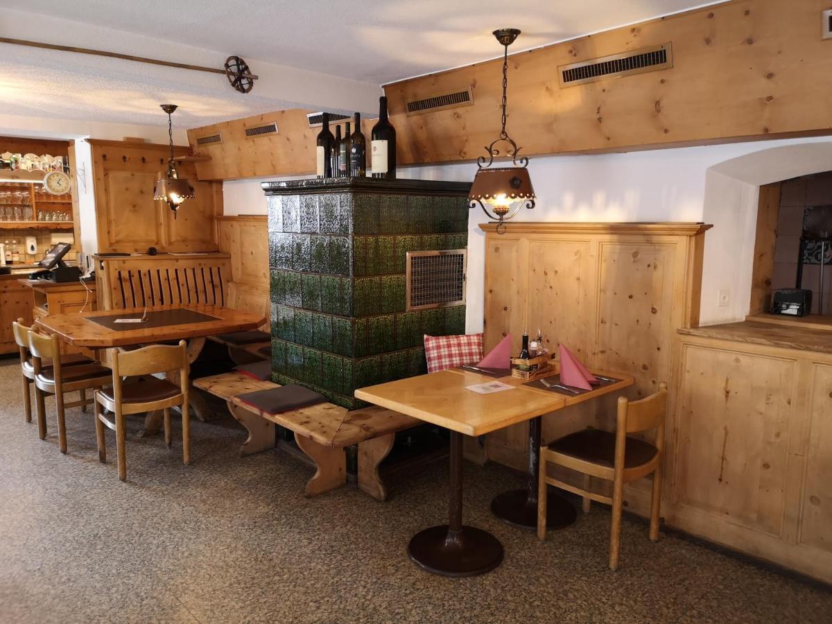 Historisches Hotel Piz Ela 贝尔京 外观 照片